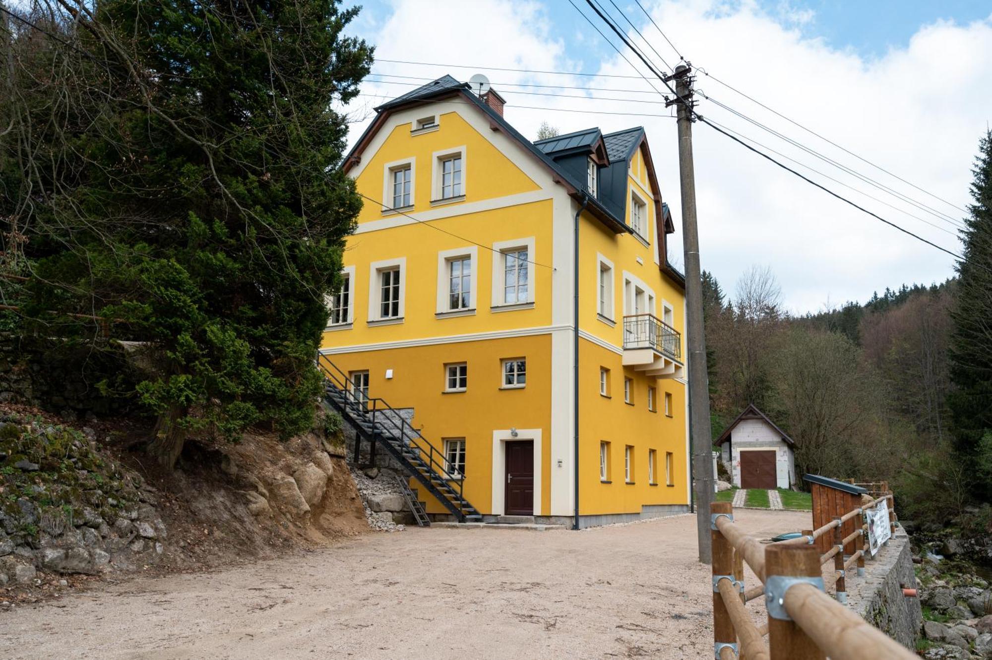 Apartmany Josefuv Dul - Lesni Brana المظهر الخارجي الصورة